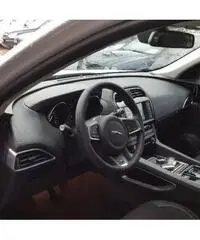 JAGUAR F-Pace 2.0d 180 CV AWD aut. R-Sport JAGUAR F-Pace 2.0d 180 CV AWD aut. R-Sport