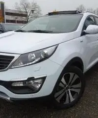 KIA Sportage 2.0 CRDI VGT 184CV AWD R KIA Sportage 2.0 CRDI VGT 184CV AWD R