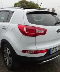 KIA Sportage 2.0 CRDI VGT 184CV AWD R KIA Sportage 2.0 CRDI VGT 184CV AWD R