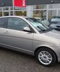 LANCIA Ypsilon 1.2 E-Collection LANCIA Ypsilon 1.2 E-Collection