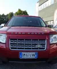 LAND ROVER Freelander 2.2 TD4 S.W. SE LAND ROVER Freelander 2.2 TD4 S.W. SE
