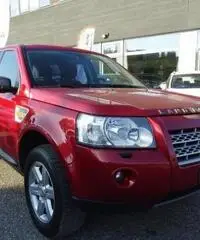LAND ROVER Freelander 2.2 TD4 S.W. SE LAND ROVER Freelander 2.2 TD4 S.W. SE
