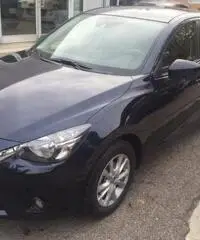 MAZDA 2 1.5 105 CV Skyactiv-D Evolve MAZDA 2 1.5 105 CV Skyactiv-D Evolve