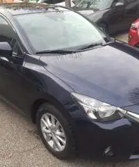 MAZDA 2 1.5 105 CV Skyactiv-D Evolve MAZDA 2 1.5 105 CV Skyactiv-D Evolve