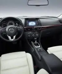 MAZDA 6 2.0L Skyactiv-G 4p. Evolve MAZDA 6 2.0L Skyactiv-G 4p. Evolve