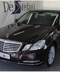 MERCEDES-BENZ E 200 CDI BlueEFFICIENCY Elegance MERCEDES-BENZ E 200 CDI BlueEFFICIENCY Elegance