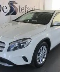 MERCEDES-BENZ GLA 180 Executive MERCEDES-BENZ GLA 180 Executive