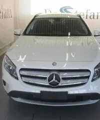 MERCEDES-BENZ GLA 180 Executive MERCEDES-BENZ GLA 180 Executive