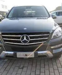 MERCEDES-BENZ ML 250 BlueTEC 4Matic Sport MERCEDES-BENZ ML 250 BlueTEC 4Matic Sport