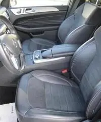 MERCEDES-BENZ ML 250 BlueTEC 4Matic Sport MERCEDES-BENZ ML 250 BlueTEC 4Matic Sport
