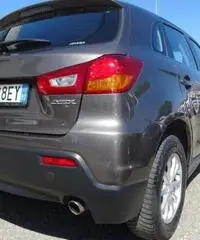 MITSUBISHI ASX 1.8 DI-D 150 CV 4WD Invite MITSUBISHI ASX 1.8 DI-D 150 CV 4WD Invite