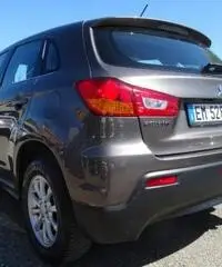 MITSUBISHI ASX 1.8 DI-D 150 CV 4WD Invite MITSUBISHI ASX 1.8 DI-D 150 CV 4WD Invite