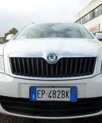 SKODA Octavia 1.6 Wagon Ambition GPLine