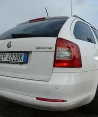 SKODA Octavia 1.6 Wagon Ambition GPLine