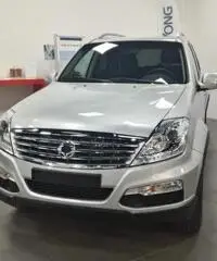 SSANGYONG REXTON W 2.2 Diesel 4WD A/T Top Pelle Nera