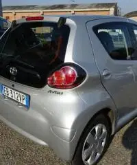 TOYOTA Aygo 1.0 12V VVT-i 5 porte Sol TOYOTA Aygo 1.0 12V VVT-i 5 porte Sol