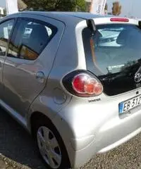 TOYOTA Aygo 1.0 12V VVT-i 5 porte Sol TOYOTA Aygo 1.0 12V VVT-i 5 porte Sol