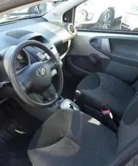 TOYOTA Aygo 1.0 12V VVT-i 5 porte Sol TOYOTA Aygo 1.0 12V VVT-i 5 porte Sol