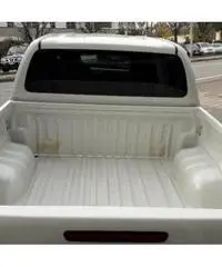 TOYOTA Hilux CONFORT TOYOTA Hilux CONFORT