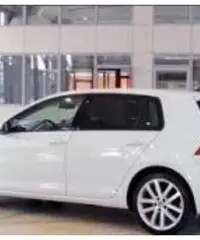 VOLKSWAGEN Golf 1.6 TDI 110 CV 5p. Highline BlueMotion Technology VOLKSWAGEN Golf 1.6 TDI 110 CV 5p. Highline BlueMotion Technology