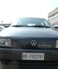 VOLKSWAGEN Passat 1800i Variant GL VOLKSWAGEN Passat 1800i Variant GL