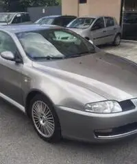 ALFA ROMEO GT 1.9 JTDM 16V Distinctive