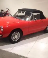 ALFA ROMEO Spider DUETTO  ALFA ROMEO Spider DUETTO
