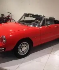 ALFA ROMEO Spider DUETTO  ALFA ROMEO Spider DUETTO