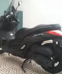 Scooter YAMAHA X-MAX 125cc anno 2009 quasi nuovo