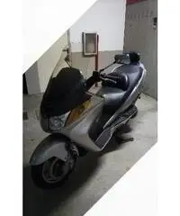 Suzuki Burgman 400 - 2004