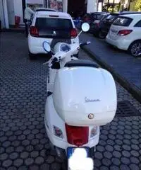 Vespa 300 GTS