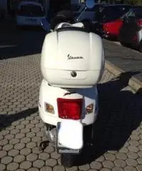 Vespa 300 GTS