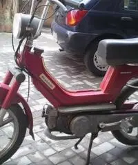 MOTORINO PIAGGIO D 'EPOCA 50CC ROSSO