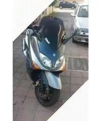 Yamaha T Max - 2006