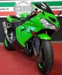 KAWASAKI Ninja 1000 ZX-10R 2004   MOTORE DANNEGGIATO KAWASAKI Ninja 1000 ZX-10R 2004   MOTORE DANNEGGIATO