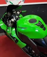 KAWASAKI Ninja 1000 ZX-10R 2004   MOTORE DANNEGGIATO KAWASAKI Ninja 1000 ZX-10R 2004   MOTORE DANNEGGIATO