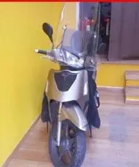 KYMCO People 200 grigio - 21500 KYMCO People 200 grigio - 21500