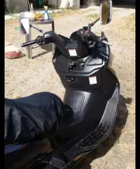 Suzuki Burgman 250 bellissimo come nuovo Suzuki Burgman 250 bellissimo come nuovo