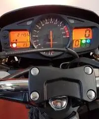 SUZUKI GSR 600 2008 SUZUKI GSR 600 2008