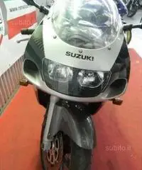SUZUKI GSX R 600 SRAD Motore guasto SUZUKI GSX R 600 SRAD Motore guasto