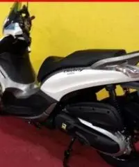 PIAGGIO Beverly 350 ABS SportTouring BIANCO - 628