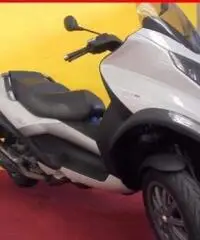 PIAGGIO MP3 400 bianco - 33507