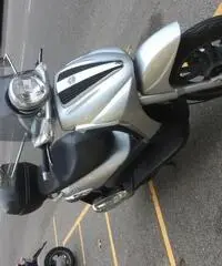 VENDO BEVERLI 300 ie