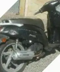 Kymco People 125