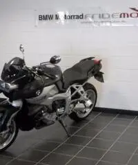BMW K 1200 R .