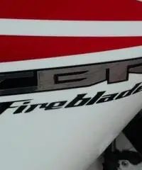HONDA CBR 1000 RR FireBlade HONDA CBR 1000 RR FireBlade