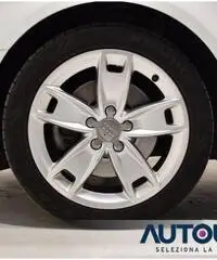 AUDI A3 SPB 2.0 TDI S-TRONIC AMBITION AUT SENS CERCHI 17' AUDI A3 SPB 2.0 TDI S-TRONIC AMBITION AUT SENS CERCHI 17'