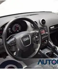 AUDI A3 SPB 2.0 TDI QUATTRO S-LINE 4X4 TETTO XENON SENS AUDI A3 SPB 2.0 TDI QUATTRO S-LINE 4X4 TETTO XENON SENS
