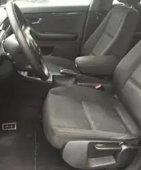 AUDI A4 1.9 TDi Tenuta Benissimo Unipropietario AUDI A4 1.9 TDi Tenuta Benissimo Unipropietario
