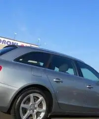 AUDI A4 Avant 2.0 TDI 143CV F.AP. Multit. Ambit.Navi Xeno